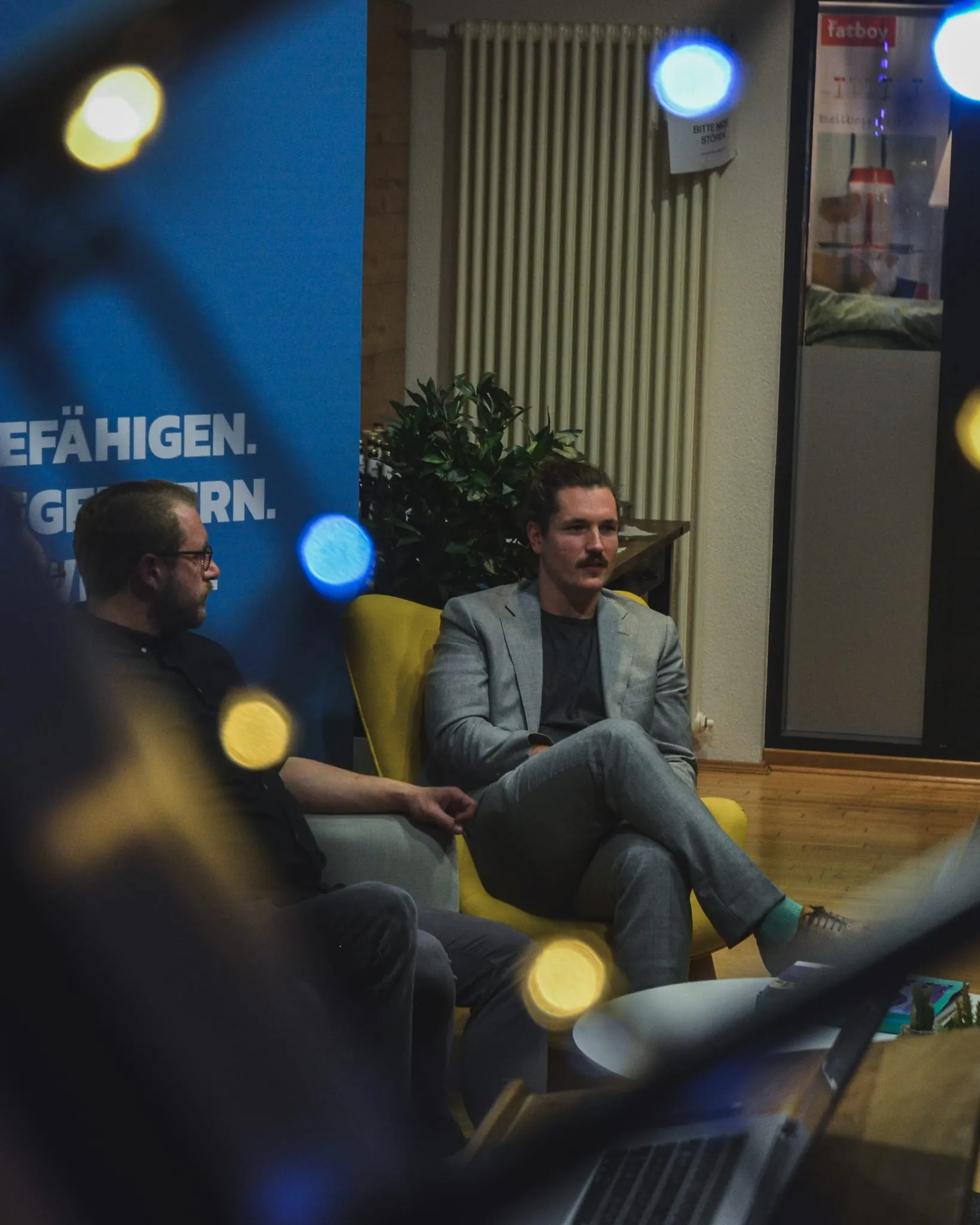 Studierende der Universität Paderborn in einer Arbeitsphase während des Workshops bei enpit